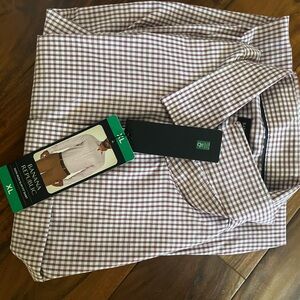 Mens XL long sleeve button down top. New